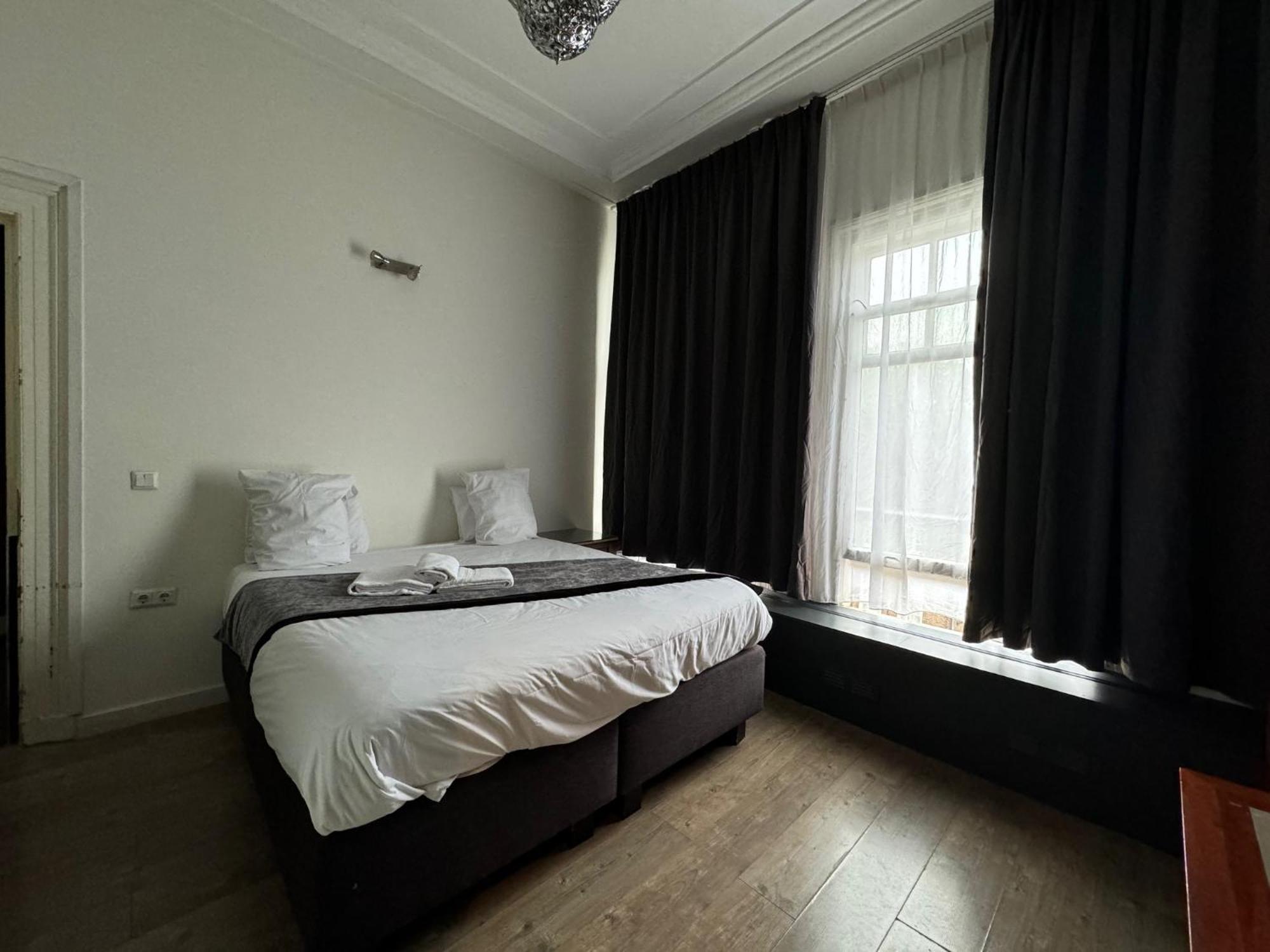 BOUTIQUE HOTEL LA BELLE VUE AMSTERDAM - ONLINE BUCHEN UND SPAREN